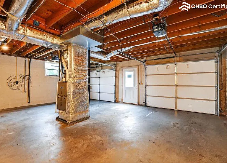 490 Beechwood Cir — Photo 6