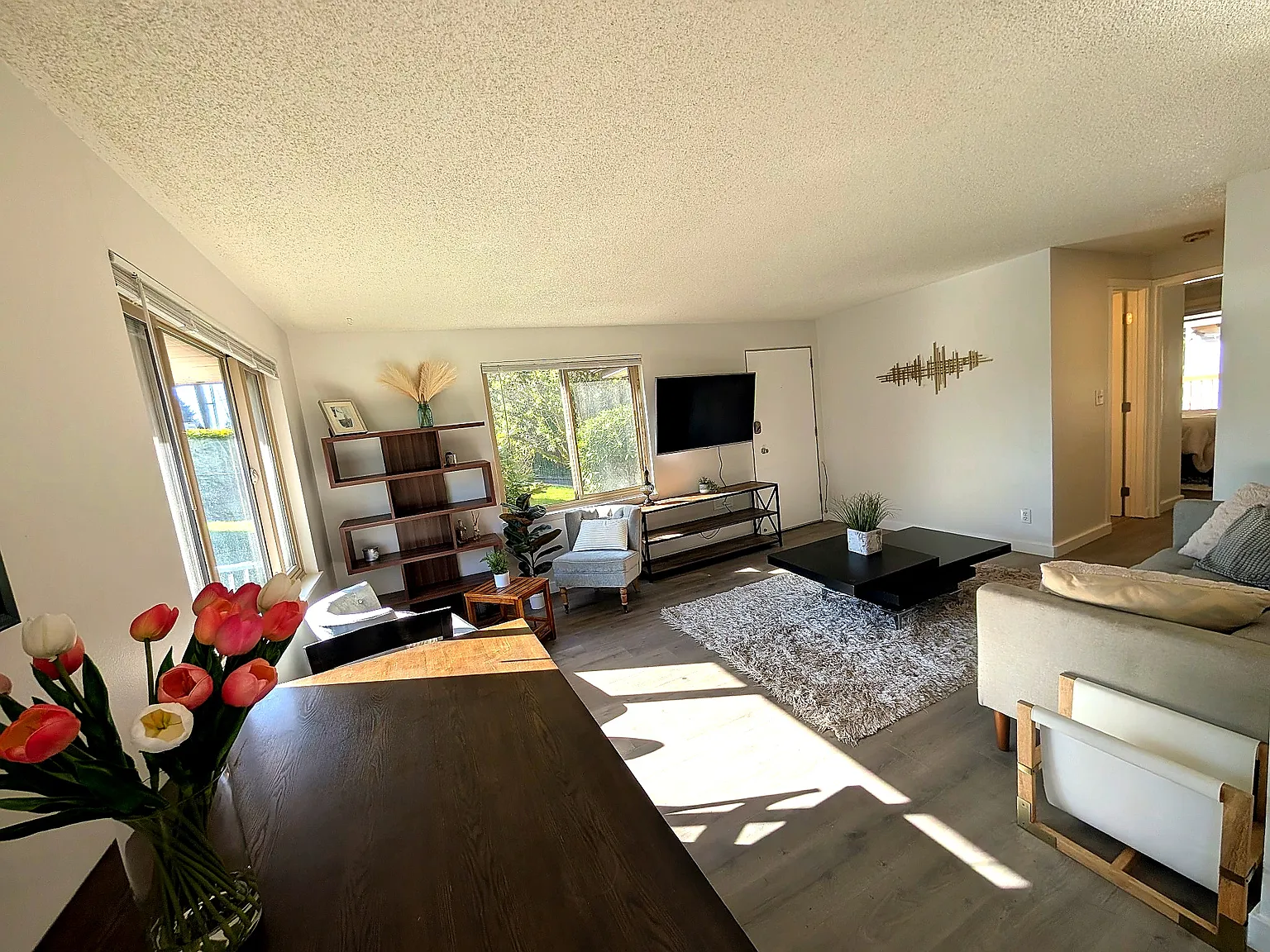 2 bed, 850 sqft, $2,950 — Photo 3