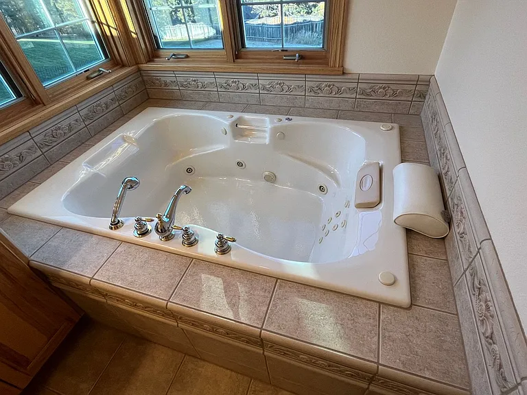 1124 Alta Vista Dr — Photo 19