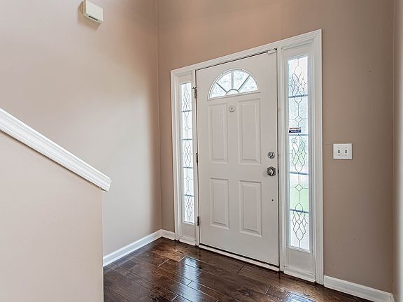 3rd image of 319 Karsten Creek Dr