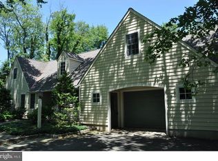 22 Carnegie Dr, Princeton, NJ 08540