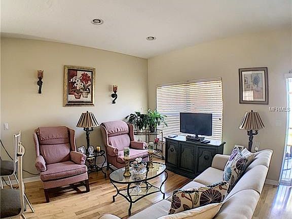 3rd image of 2036 Schuller Way