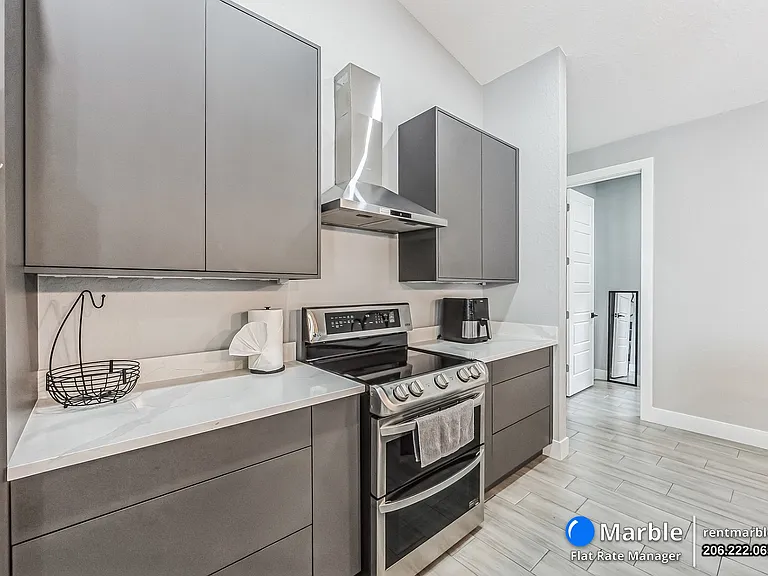 4618 Catalina Ln — Photo 22