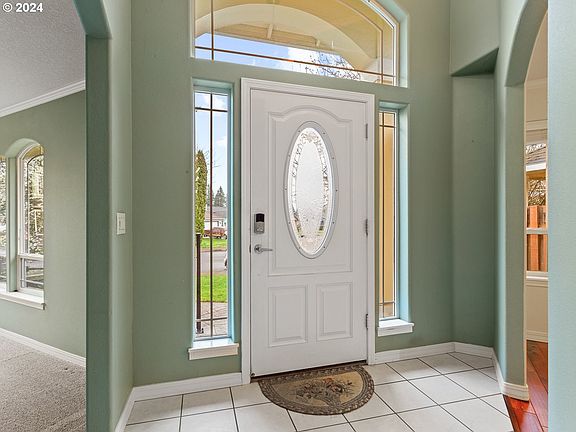 4th image of 4413 NE 98th Cir