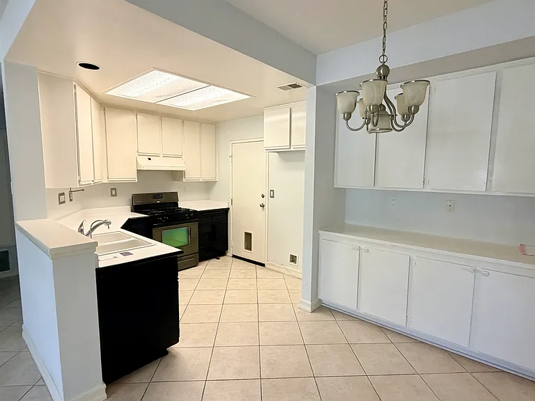 16540 Greystone Dr #122 — Photo 7