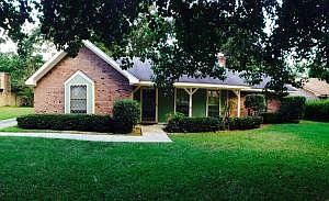 1st image of 103 Briarwood Dr