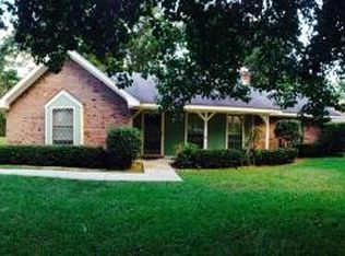 103 Briarwood Dr, Hattiesburg, MS 39402