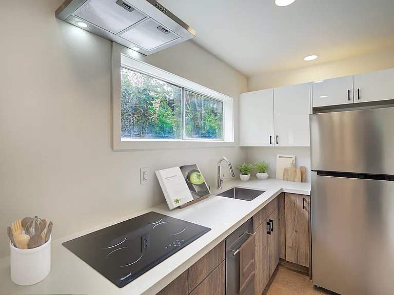 2410 SW Brandon St #2410 — Photo 3