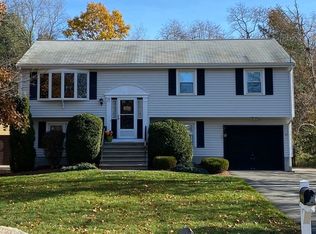 22 Quincy St, Holbrook, MA 02343