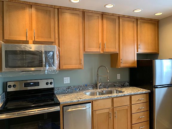3rd image of 2333 Priscilla St APT 3