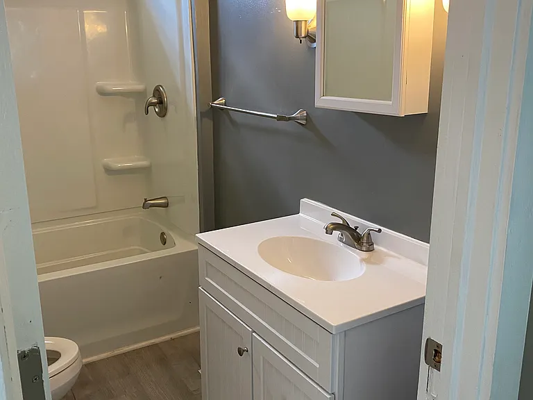 172 River St — Photo 9