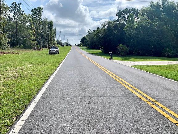5th image of 785 W Country Club Blvd