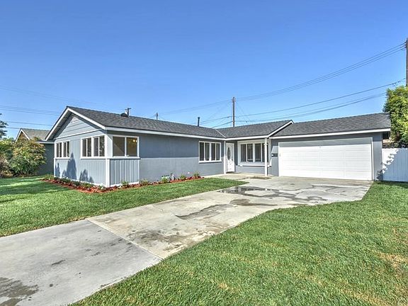 3rd image of 8042 San Leon Cir
