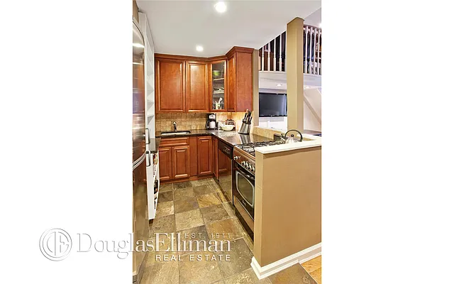 Sold by Douglas Elliman | media 13