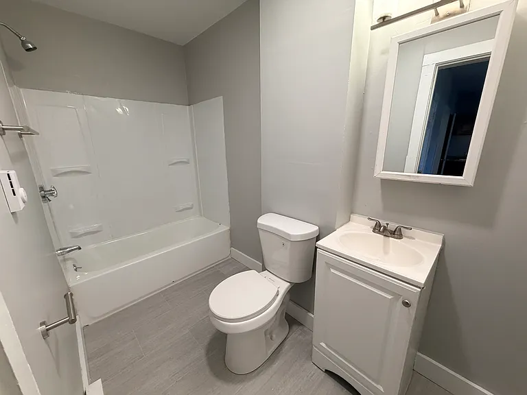 393-399 Main St #206 — Photo 6