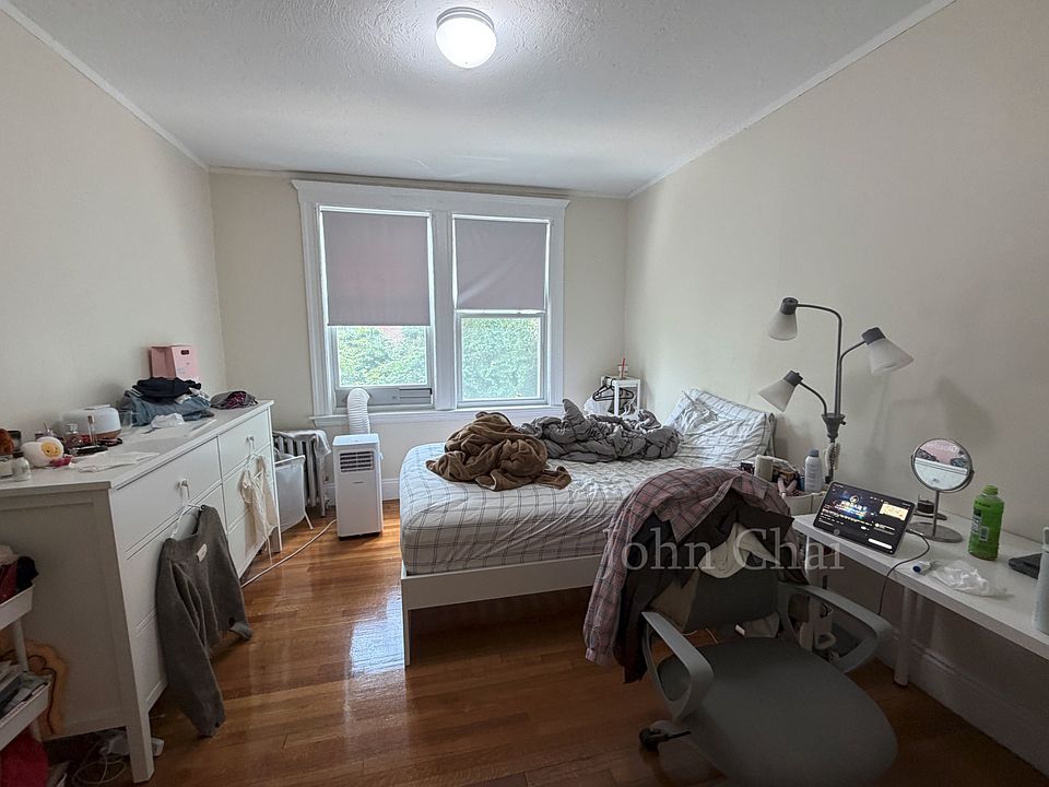 1st image of 1634 Commonwealth Ave APT 19