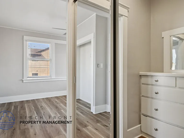 1141 Pine Ave — Photo 9