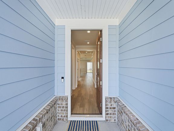 4th image of 617 Eagle Landing Ln