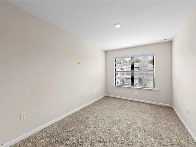 27906 Radiant Ct — Photo 14