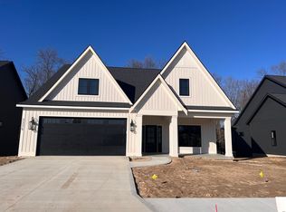 3379 Ravinewood Ct #11, Jenison, MI 49428