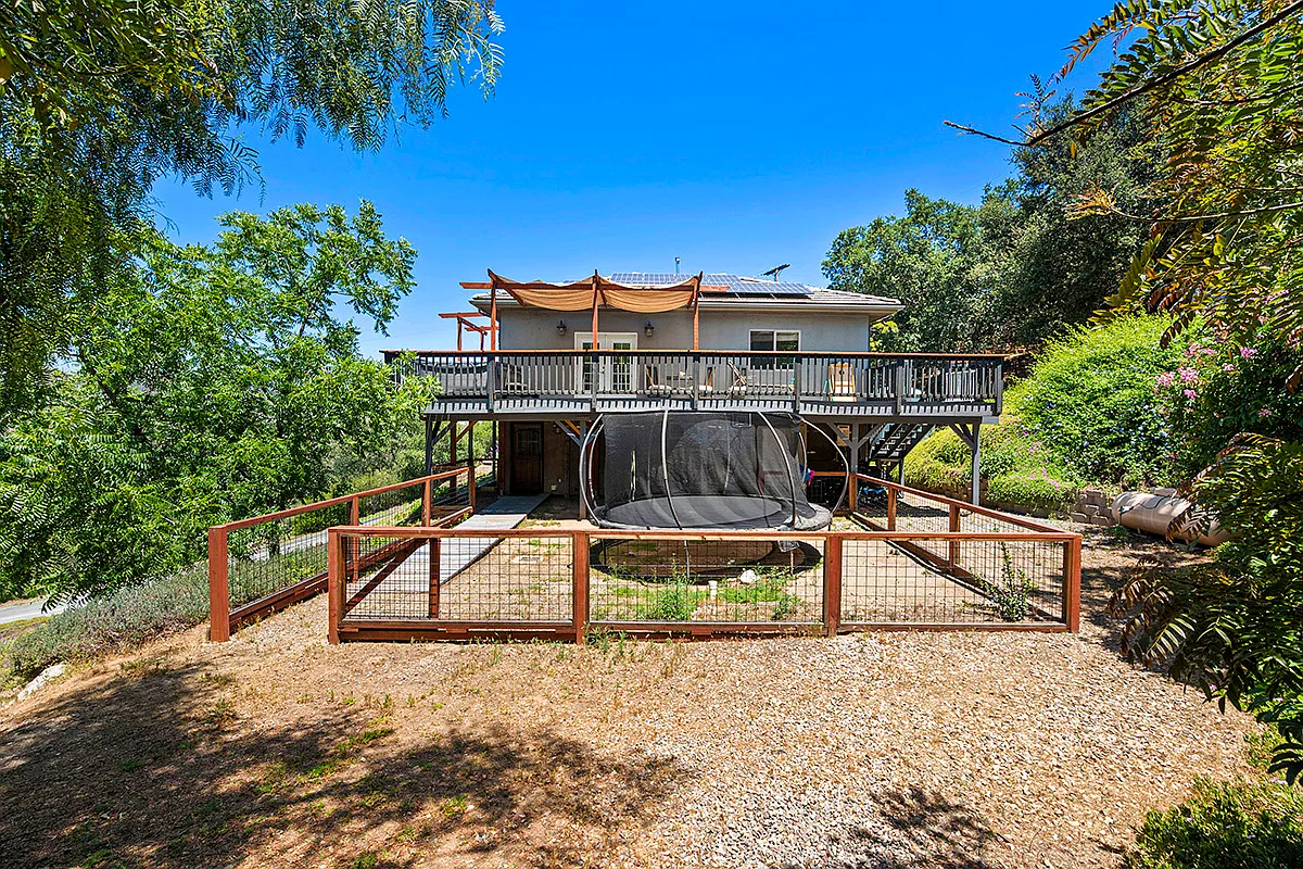 937 Peutz Valley Rd — Photo 4