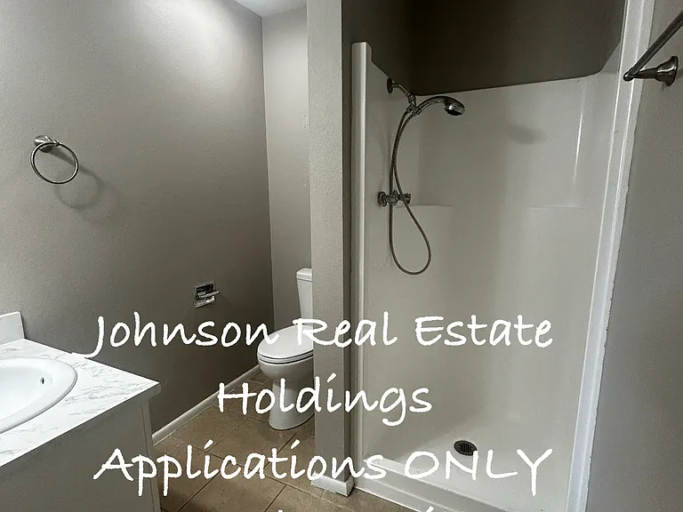 4715 SE Adams Blvd #909D — Photo 11