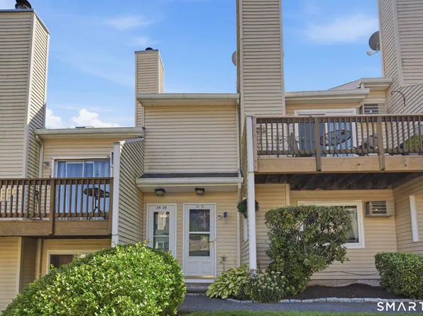 8 Rose Lane #24-19, Danbury, CT 06811