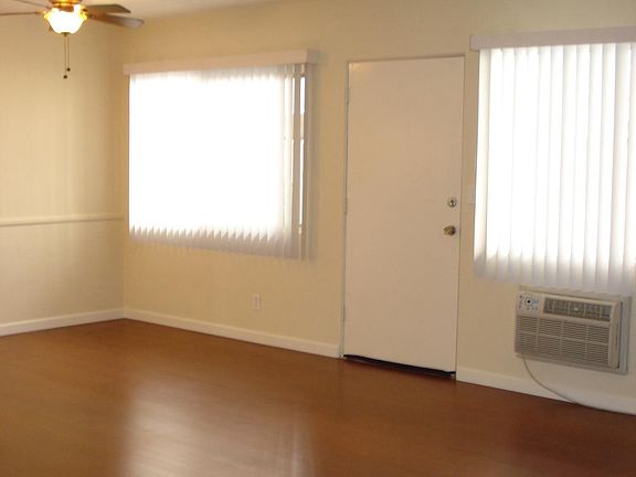 5th image of 7245 Franklin Ave APT 25