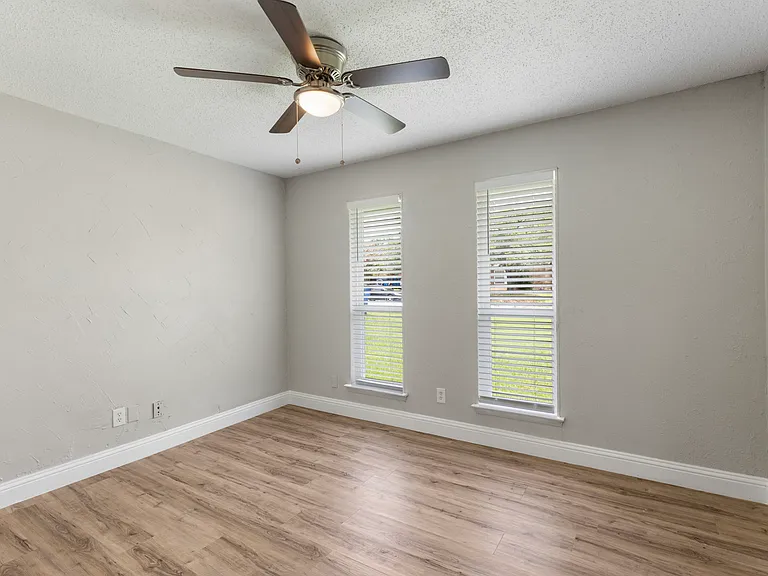 2032 Cedarwood Dr — Photo 14