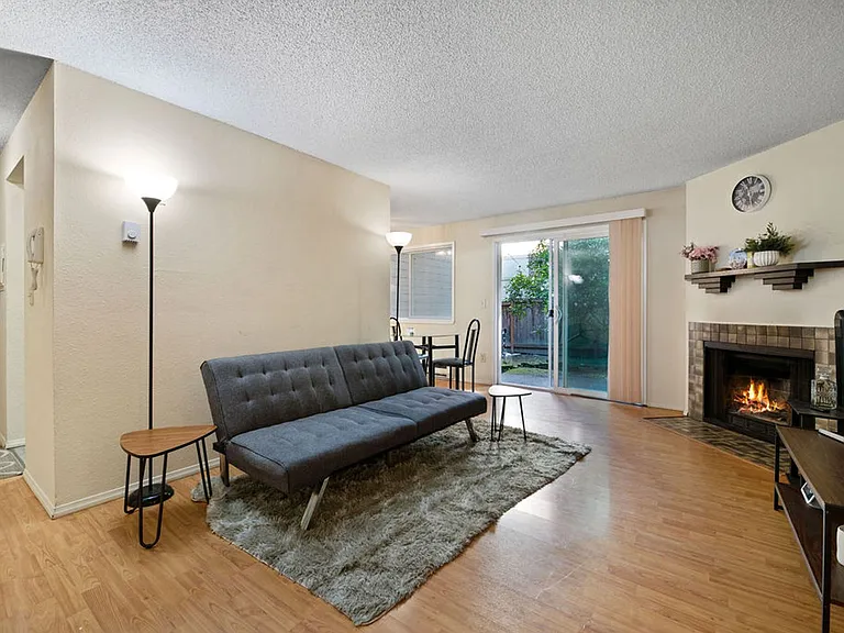 2034 14th Ave W #104 — Photo 6