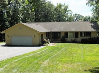 15 Lemay Dr, Holyoke, MA 01040