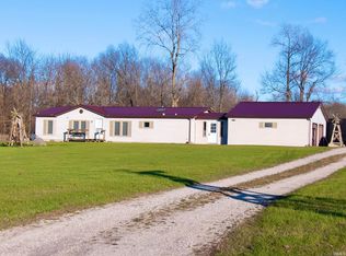 9350 N 15 W, Wawaka, IN 46794