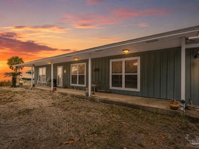 1817 Navarre Sound Cir, Navarre, FL, 32566