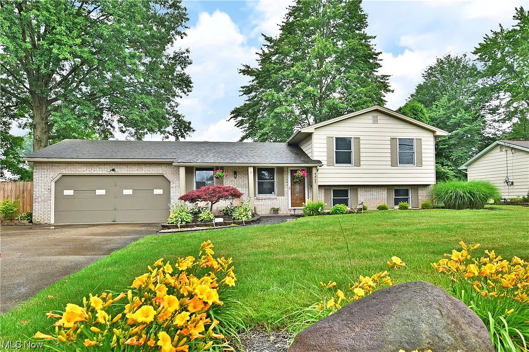 4865 New Rd photo 1
