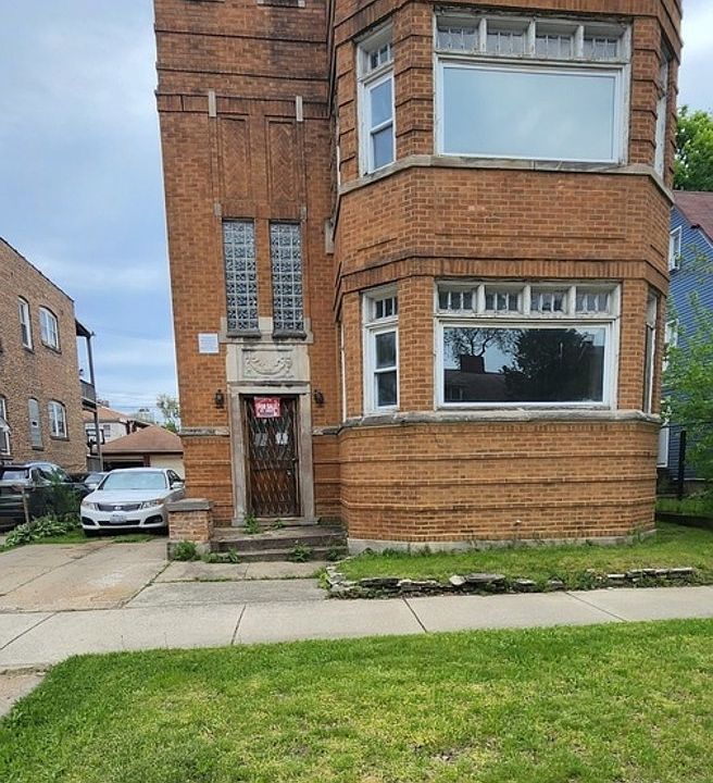 1st image of 7441 S Crandon Ave