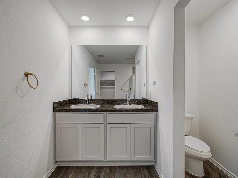 6111 Grove Of Pines St — Photo 20