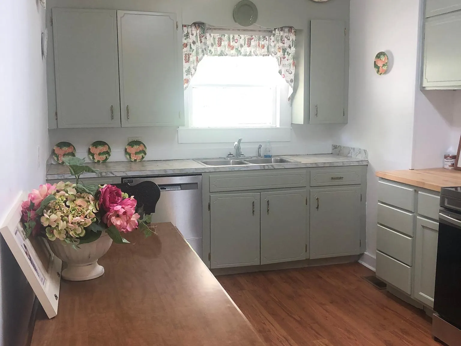 4 bed, 1200 sqft, $1,575 — Photo 3