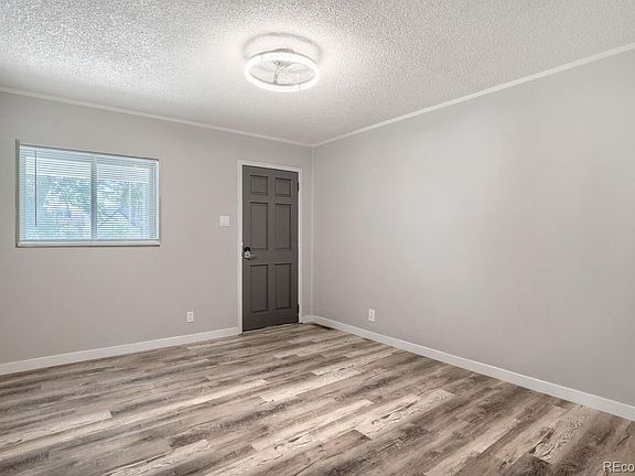 5th image of 3725 Mariposa Street