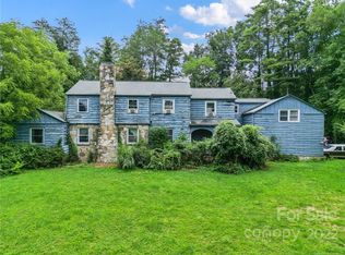 132 Royal Pines Dr, Arden, NC 28704