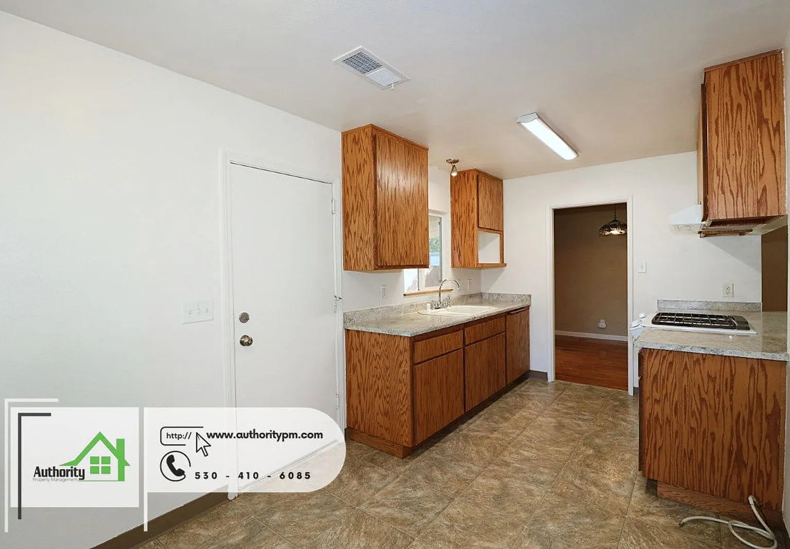 3 bed, 2.0 bath, 1214 sqft, $1,795 — Photo 3