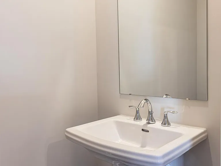 113 Four Leaf Dr — Photo 15