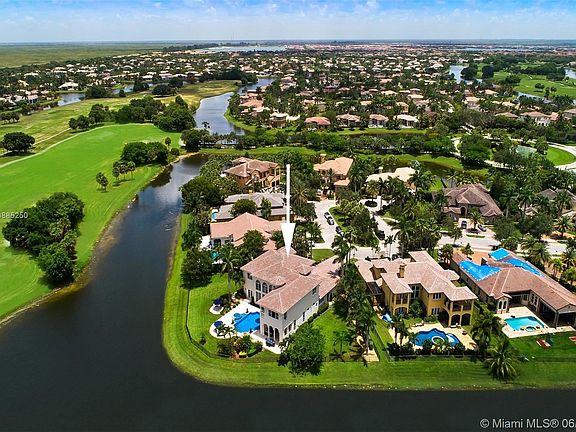 5th image of 12328 NW 69th Ct