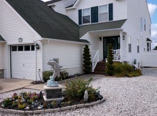 3 Saint Vincents Ct, Wildwood, NJ 08260