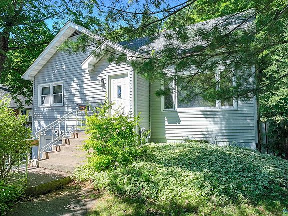 3rd image of 1319 Brainerd Ave