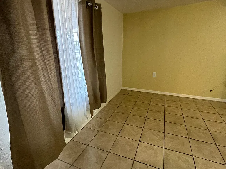 708 W Missouri Ave #B — Photo 7