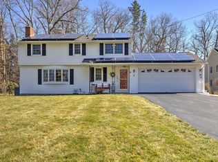9 Ruth Dr, Wilbraham, MA 01095