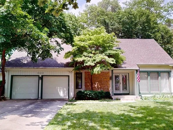 15432 W 89th Cir, Lenexa, KS 66219