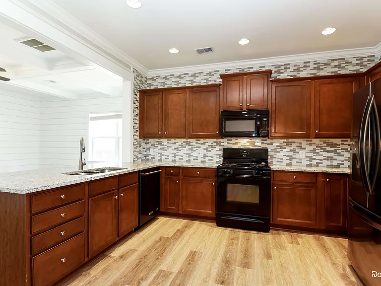 408 Ridgedale Rd — Photo 4