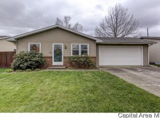 128 W Hawkeye Way, Springfield, IL 62707