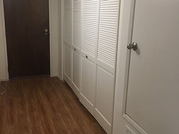 2nd image of 1293 S Beverly Glen Blvd APT 105